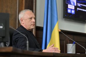 Гроші – війську, медицині, освіті та на соціальні програми 